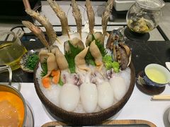 -红鼎豆捞·非遗鲍皇汤火锅(宝丰路店)