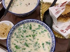 羊肉汤（多肉）-穆得·老周家牛肉烧饼(普利街店)