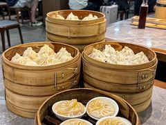 -莱莱小笼·乔艾