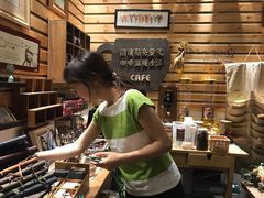 -房角石咖啡与书(吉大南校店)