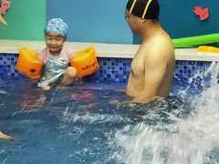 -Swim斯卫姆国际儿童游泳中心(红博中央公园店)