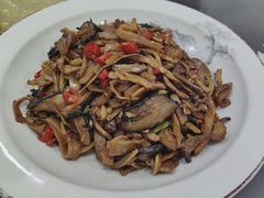-湖南人家湘菜馆(镇江路店)