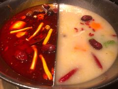 -湊湊火锅·茶憩(新中关购物中心店)