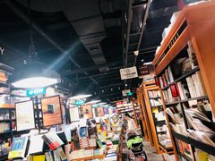 -SISYPHE BOOKS西西弗书店(龙湖滨江天街店)