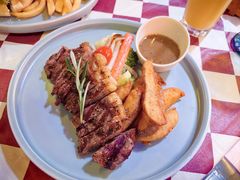 -鲨鱼美式餐厅酒吧Sharky