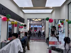 -乾健·烫染·接发SALON