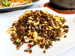 地皮菌炒土鸡蛋-香丰阁·烤鸭·川湘菜(昌平店)