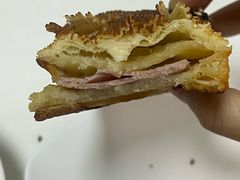 -VERIE BAKEHOUSE