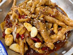 姜辣凤爪-江城燕子大排档(江汉路步行街店)