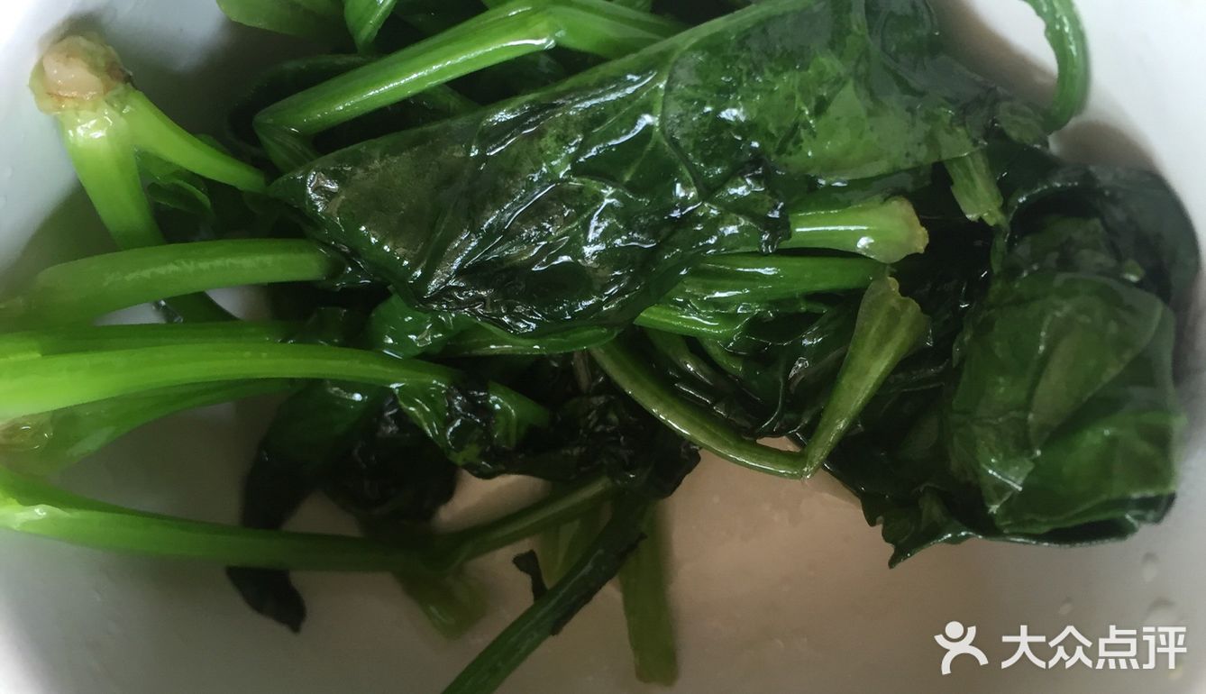 胖妹儿今天吃什么之素炒菠菜