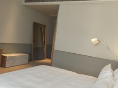 -SFEEL设计师酒店(成都春熙路天府广场店)