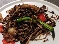 -吴越荣记苏州菜·松鼠桂鱼100%活鱼现做(斜塘老街店)