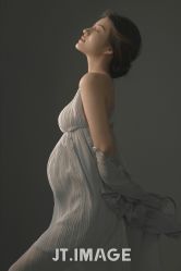 点击看大图 -专注孕妇照亲子照·纪田摄影