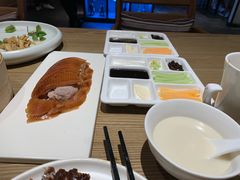 酥不腻烤鸭-小大董·烤鸭(凤凰汇店)