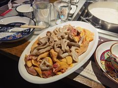 -尚尚仙·酸汤猪手·猪肚鸡火锅(华联万柳购物中心店)