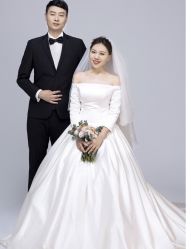 -纪梵希婚纱摄影(青岛店)