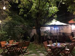 -Lam Vien Restaurant