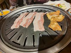 -明洞阿姨·韩式酱蟹烤肉·创意料理(三元桥店)