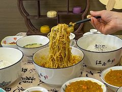 -百年老字号·观振兴蟹黄面·三虾面·苏式面(观前街富仁坊巷店)