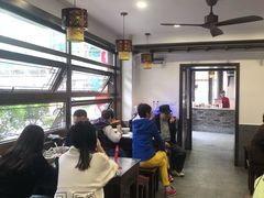 大堂-长人馄饨铺(解放街店)