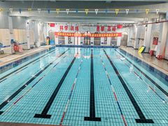 -梦翔龙湖滟澜山游泳俱乐部