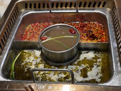 -巴渝瓦肆重庆鲜火锅(宝龙环湖店)