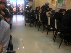 大堂-螺小胖柳州螺蛳粉(钟楼总店)