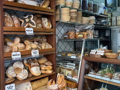 面包甜点陈列柜-Juicy Bakery(大学路店)