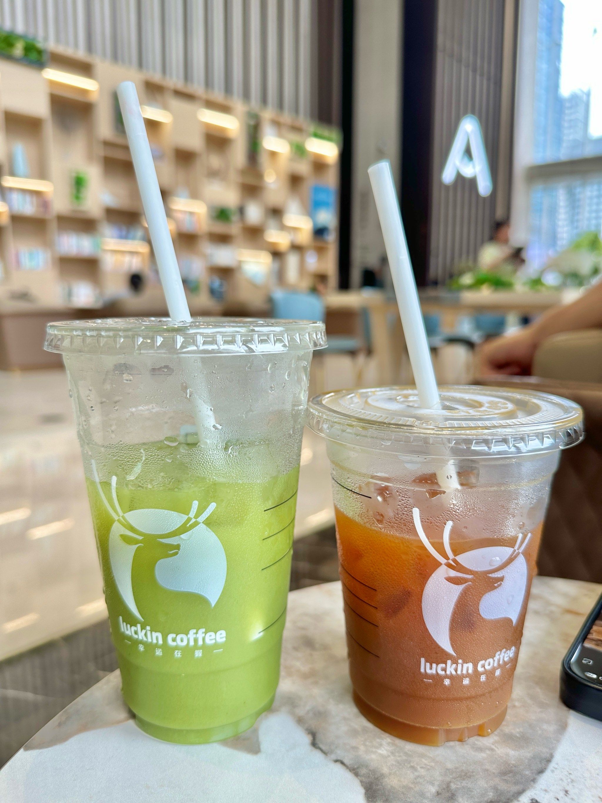 瑞幸新品!抹茶柠檬茶!