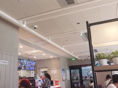 -肯德基(西影路店)