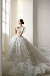 -LA GRACE高端婚纱礼服定制馆