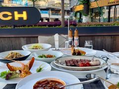 -MONICH牛排融合餐厅(和义大道购物中心店)