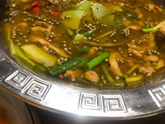 -有红鸡毛店·川菜(建设路店)