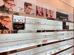 -LensCrafters亮视点·OAKLEY精选(静安嘉里中心店)