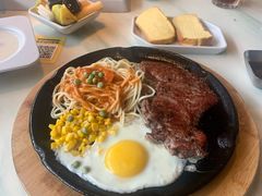 -豪客来牛排(中央花苑店)