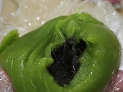 芝麻青团-许阿姨糕团店(南京总店)