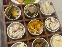 -天宜隆蘑菇宴火锅(石景山旗舰店)
