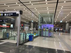 -南昌西站(地铁站)