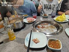 -金滏山烤肉·海鲜·火锅自助餐厅(襄阳万达店)