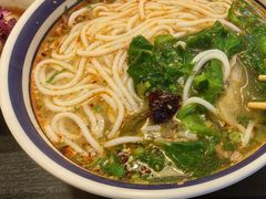 -云阿蛮云南生烫牛肉米线(奉贤路店)