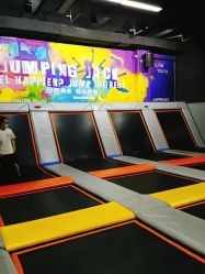 -蹦贝运动中心·蹦床·攀岩·闯关(龙岗店)