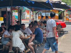 -十一街苍蝇馆子转经消江湖菜(九眼桥十一街店)