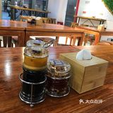 包子粥卤蛋 咸菜 一路走过去齐了