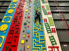 -极限PLAY运动娱乐新世界·团建派对潮玩休闲馆·室内蹦极高空游乐园