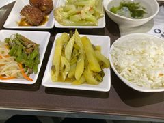 -上德宝骏宝马5S店