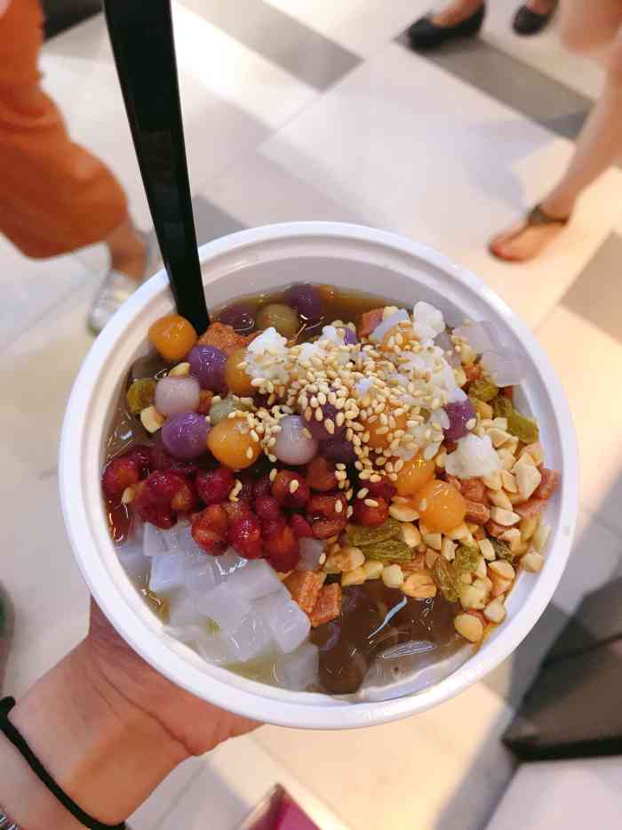 雨打花冰粉(银石3店)-"地方很好找的,就在地铁口出来的地方,楼上.