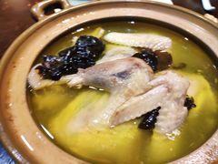 松茸火朣老鸡汤-南京大牌档(香港广场店)