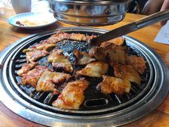 -唯成•韩国炭火烤肉 유성고기