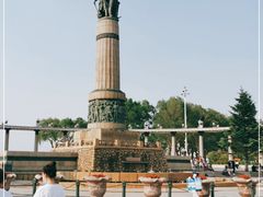 -人民防洪胜利纪念塔