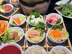 -聚汇三少·龙虾·中餐厅(莫邪路新天地店)